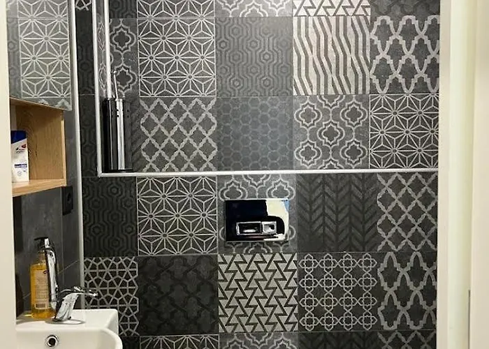 Ξενοδοχείο Kmc 2*